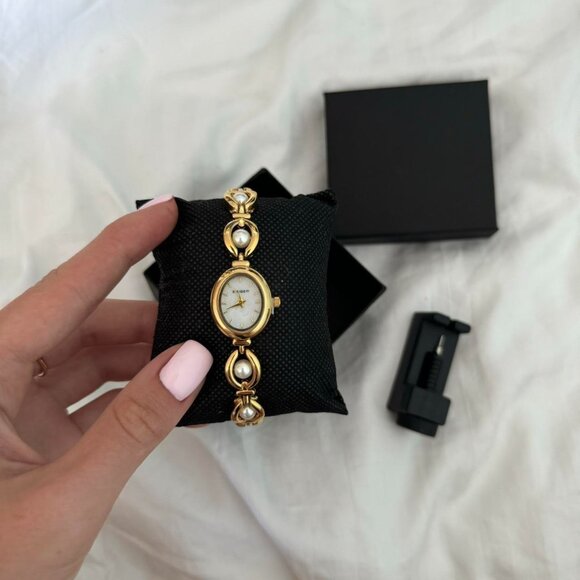 Sku:0467 cute vintage style gold mini watch bracelet with pearls + in a gift bag - Picture 2 of 6